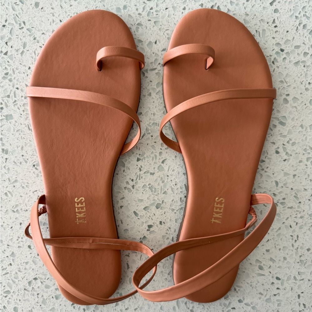 Tkees Mia Napa size 9 color clay